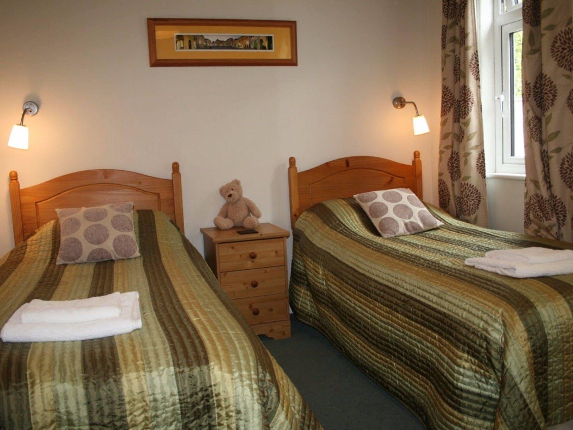The Manor Guest House York Esterno foto