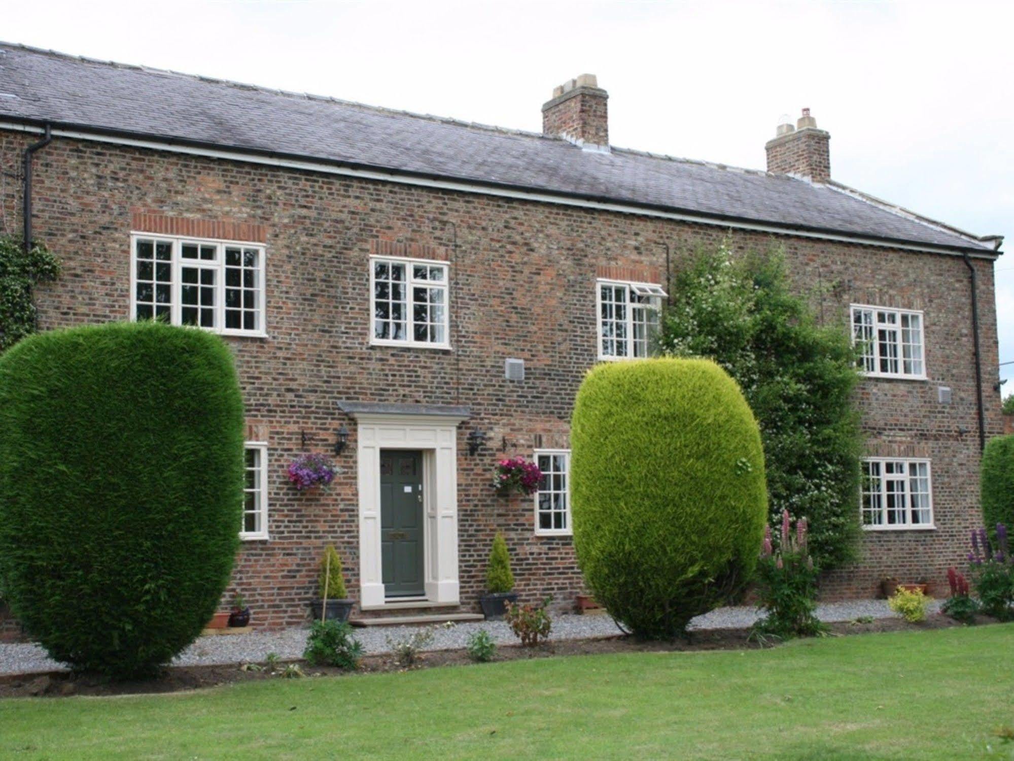 The Manor Guest House York Esterno foto
