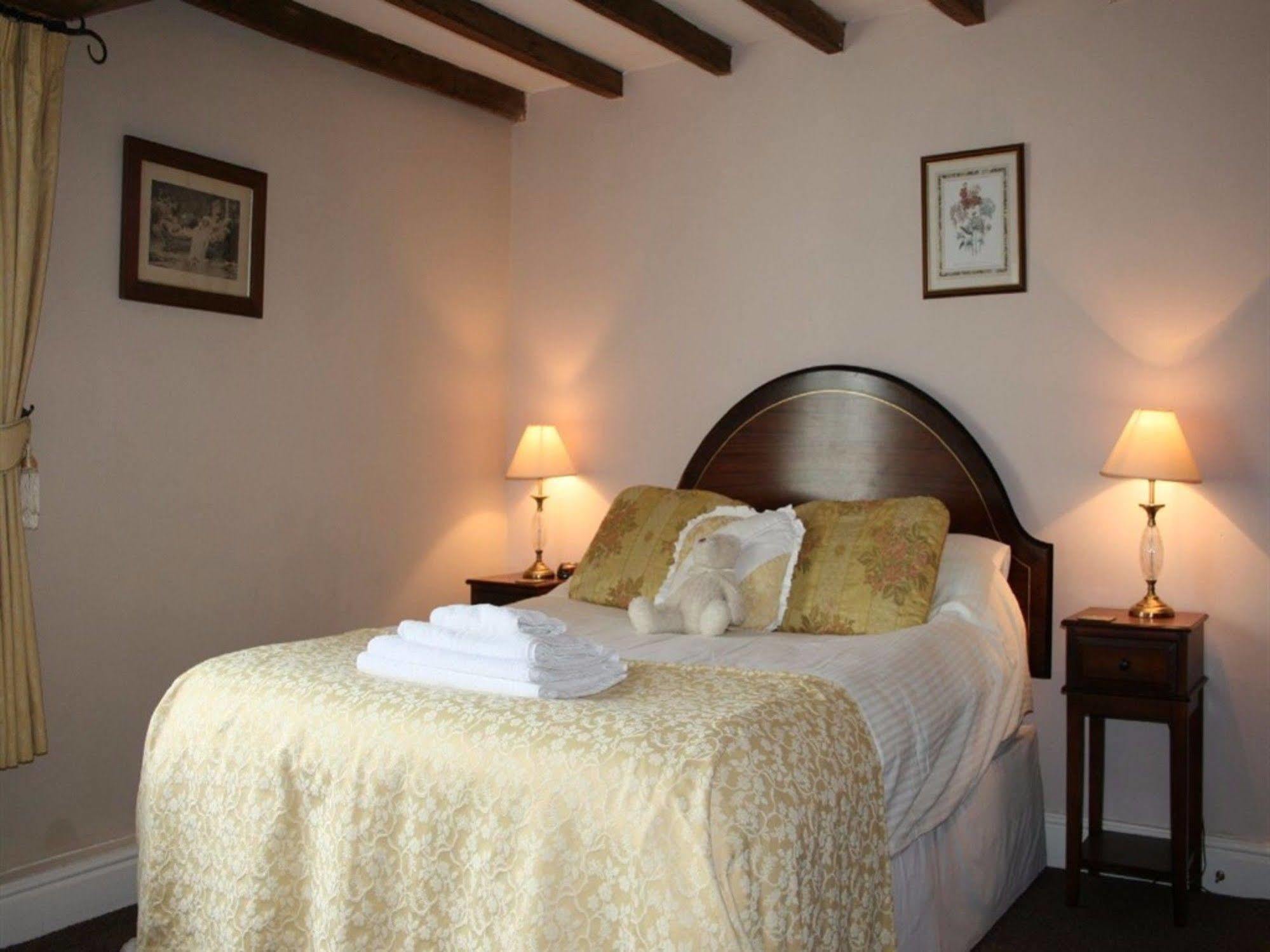 The Manor Guest House York Esterno foto